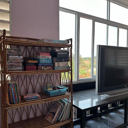 The Vibe Guesthouse カンポット エクステリア 写真
